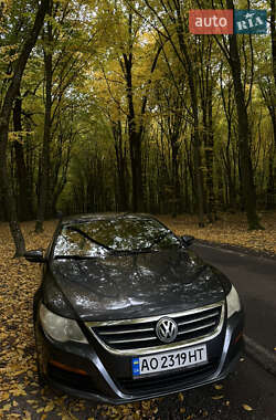 Купе Volkswagen CC / Passat CC 2011 в 