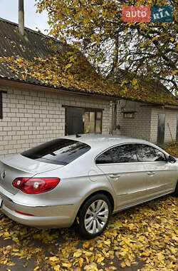 Купе Volkswagen CC / Passat CC 2011 в 