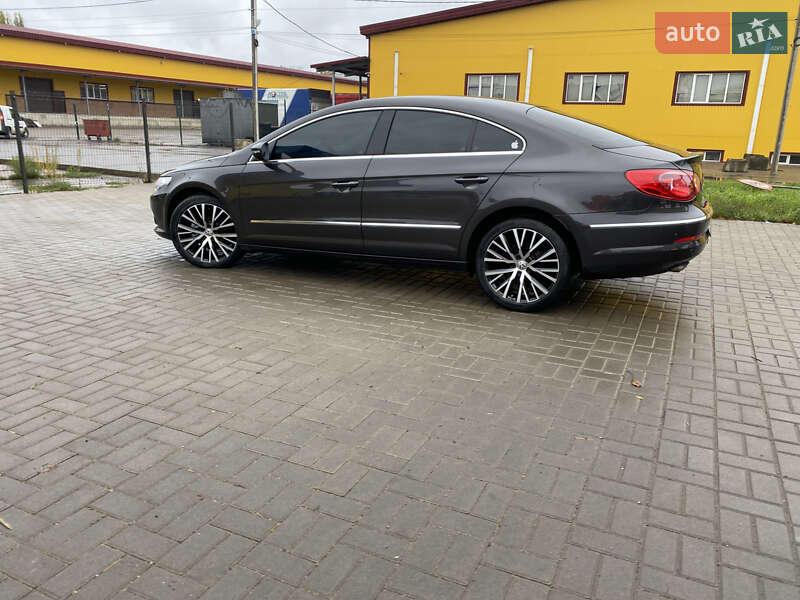 Купе Volkswagen CC / Passat CC 2008 в Умані