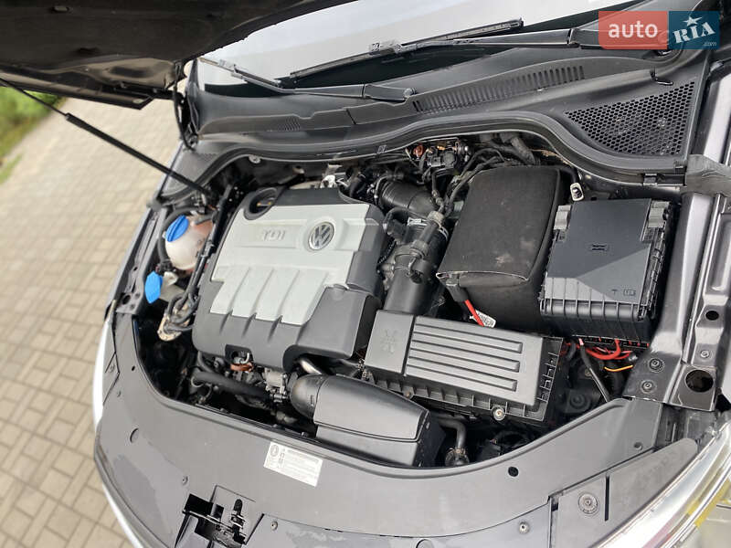 Купе Volkswagen CC / Passat CC 2008 в Умані