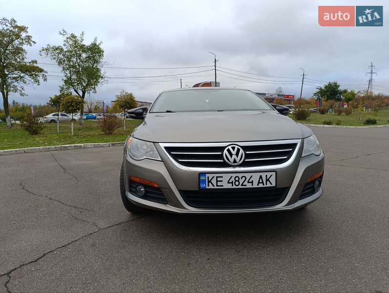 Купе Volkswagen CC / Passat CC 2010 в Кривом Роге