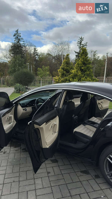 Купе Volkswagen CC / Passat CC 2011 в Смілі