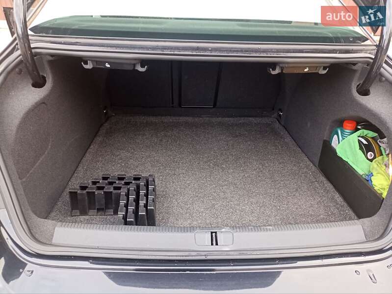 Купе Volkswagen CC / Passat CC 2012 в Одесі