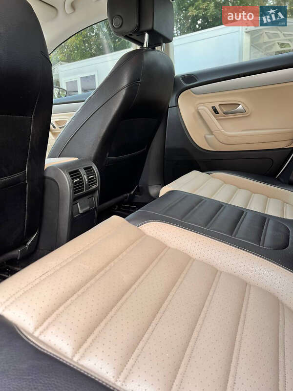 Купе Volkswagen CC / Passat CC 2013 в Києві фото 45 Купе Volkswagen CC / Passat CC 2013 в Києві