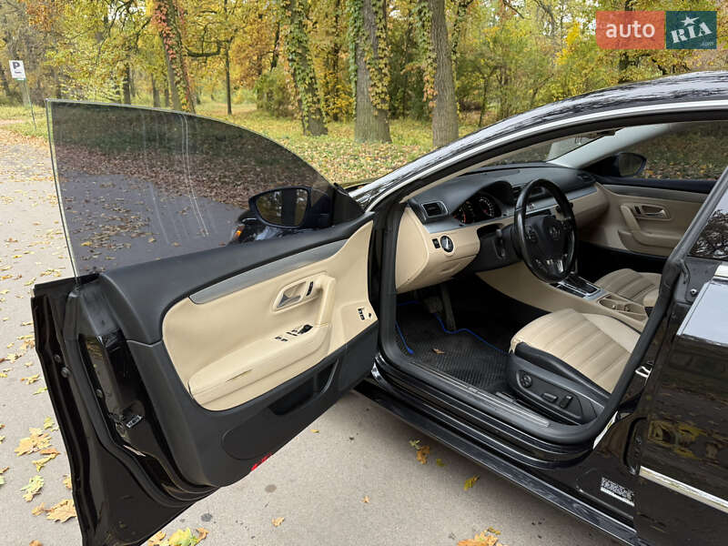 Купе Volkswagen CC / Passat CC 2014 в Білій Церкві