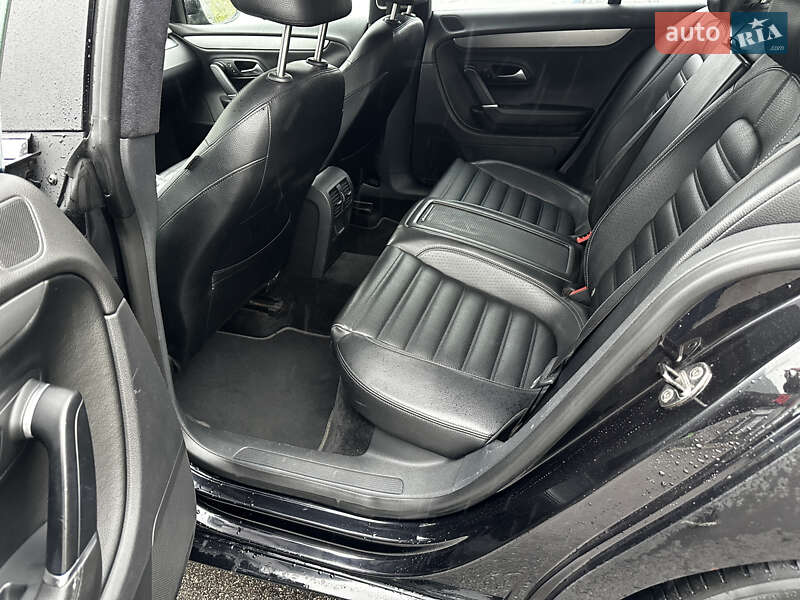 Купе Volkswagen CC / Passat CC 2011 в Киеве