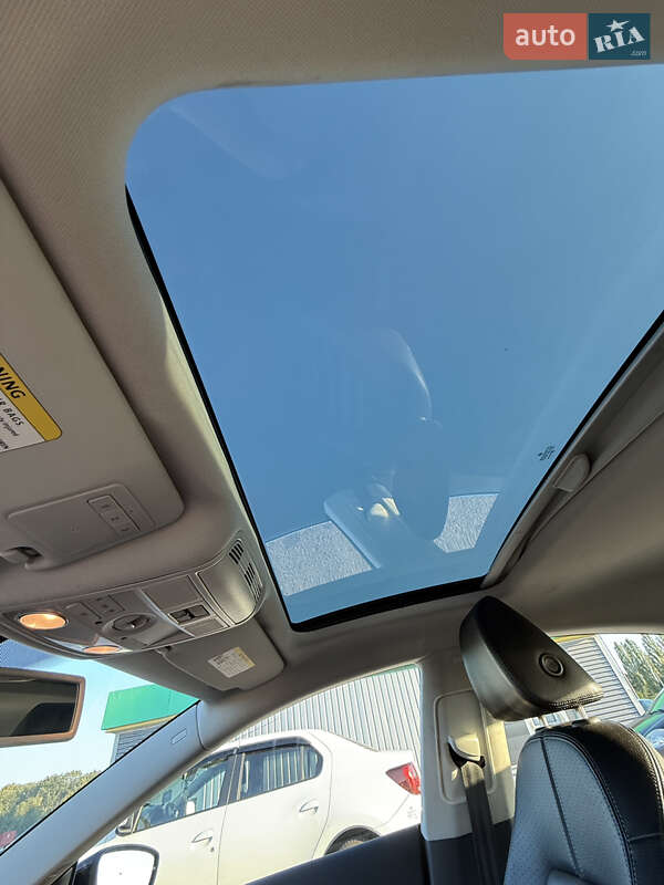 Купе Volkswagen CC / Passat CC 2011 в Умані