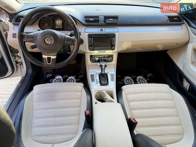 Купе Volkswagen CC / Passat CC 2010 в Івано-Франківську