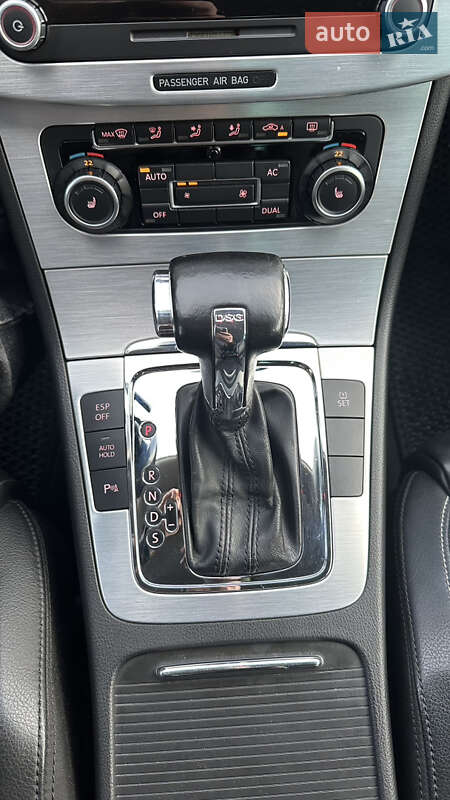 Купе Volkswagen CC / Passat CC 2010 в Львове