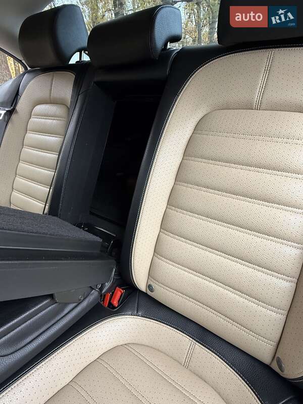 Купе Volkswagen CC / Passat CC 2012 в Києві