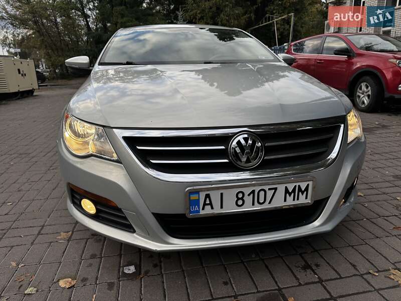 Купе Volkswagen CC / Passat CC 2011 в Киеве