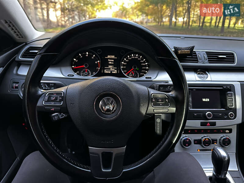 Купе Volkswagen CC / Passat CC 2012 в Миколаєві