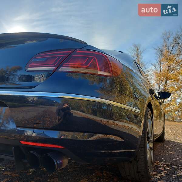 Купе Volkswagen CC / Passat CC 2012 в Дніпрі