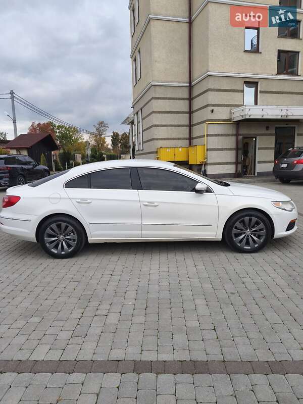 Купе Volkswagen CC / Passat CC 2011 в Шептицькому