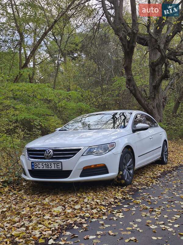 Купе Volkswagen CC / Passat CC 2011 в Шептицькому