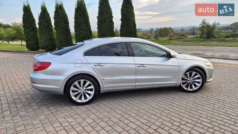 Купе Volkswagen CC / Passat CC 2009 в Львові