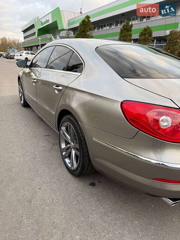 Купе Volkswagen CC / Passat CC 2009 в Кременчуге