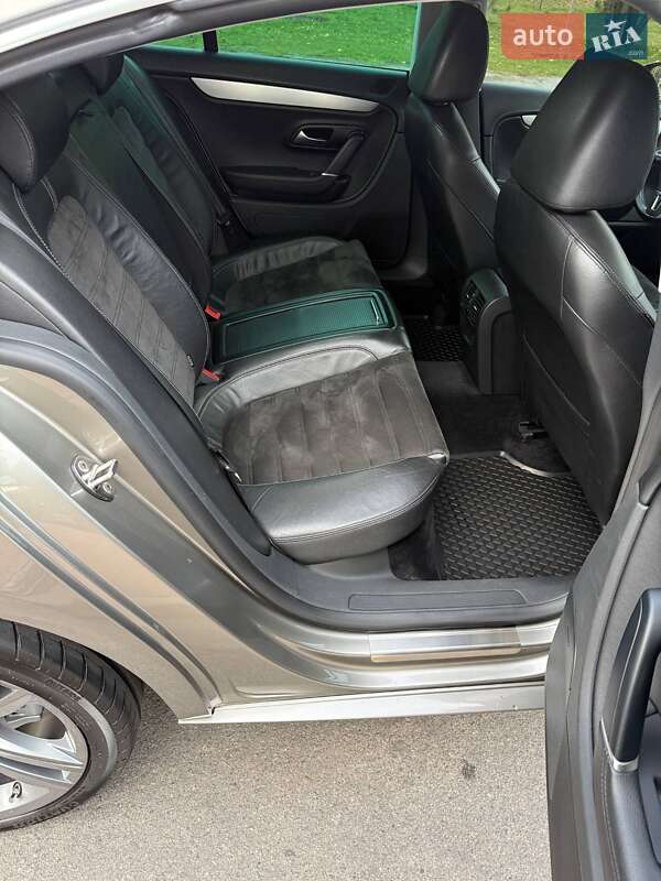 Купе Volkswagen CC / Passat CC 2009 в Кременчуге