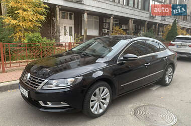Купе Volkswagen CC / Passat CC 2012 в Киеве