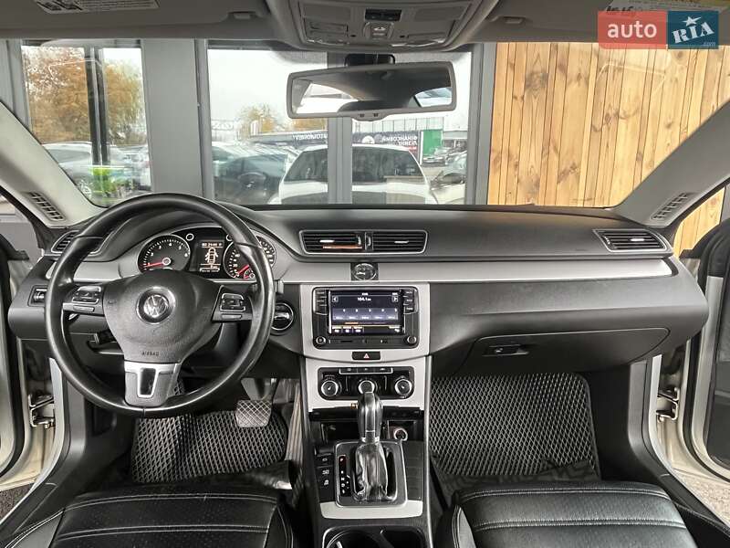 Купе Volkswagen CC / Passat CC 2011 в Вінниці