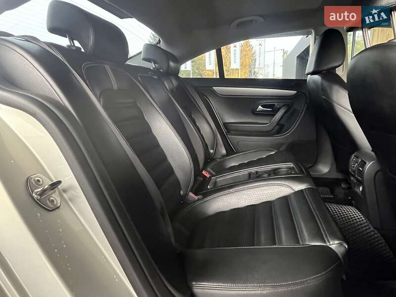 Купе Volkswagen CC / Passat CC 2011 в Вінниці