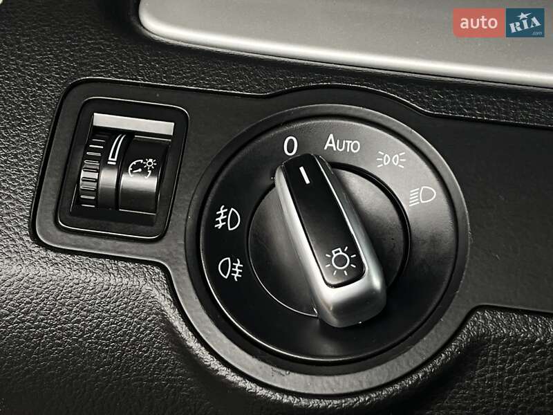 Купе Volkswagen CC / Passat CC 2011 в Вінниці