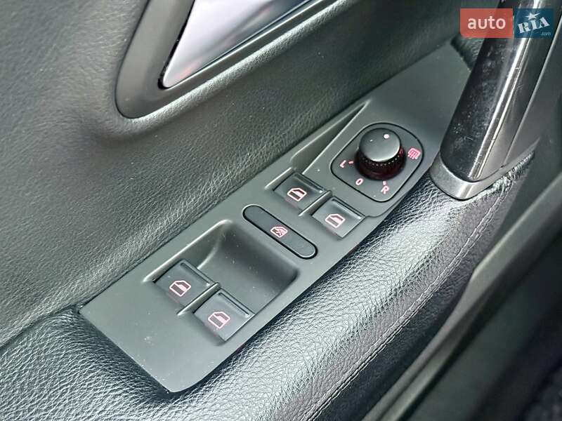 Купе Volkswagen CC / Passat CC 2010 в Харкові фото 21 Купе Volkswagen CC / Passat CC 2010 в Харкові