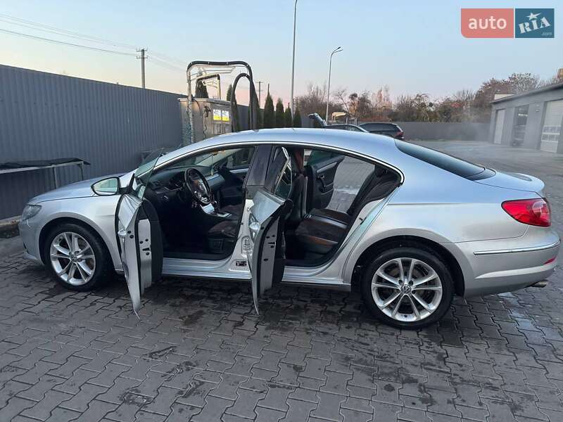 Купе Volkswagen CC / Passat CC 2009 в Радехове фото 15 Купе Volkswagen CC / Passat CC 2009 в Радехове
