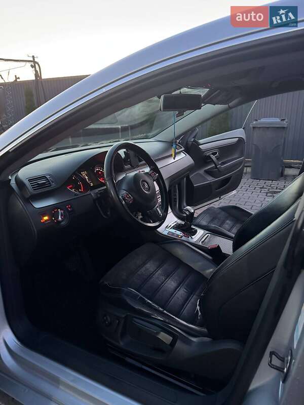 Купе Volkswagen CC / Passat CC 2009 в Радехове фото 28 Купе Volkswagen CC / Passat CC 2009 в Радехове