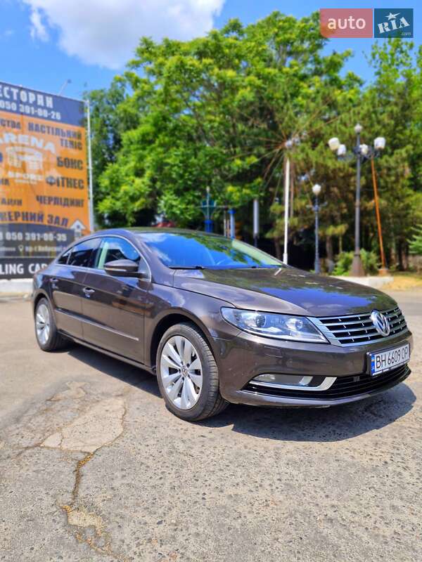 Купе Volkswagen CC / Passat CC 2013 в Одесі