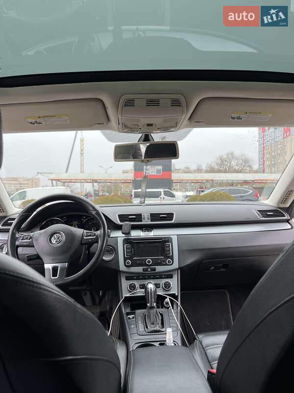 Купе Volkswagen CC / Passat CC 2012 в Львові