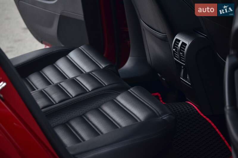 Купе Volkswagen CC / Passat CC 2013 в Дніпрі фото 18 Купе Volkswagen CC / Passat CC 2013 в Дніпрі