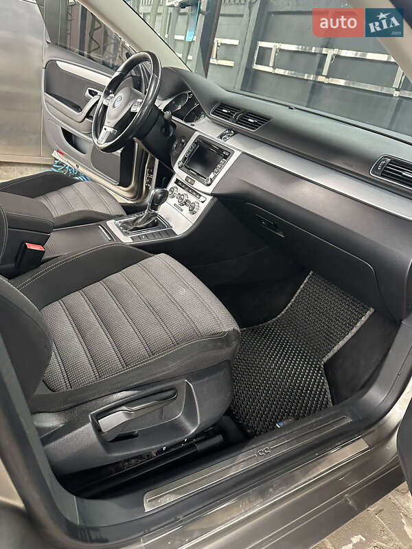Купе Volkswagen CC / Passat CC 2013 в Чернівцях фото 12 Купе Volkswagen CC / Passat CC 2013 в Чернівцях