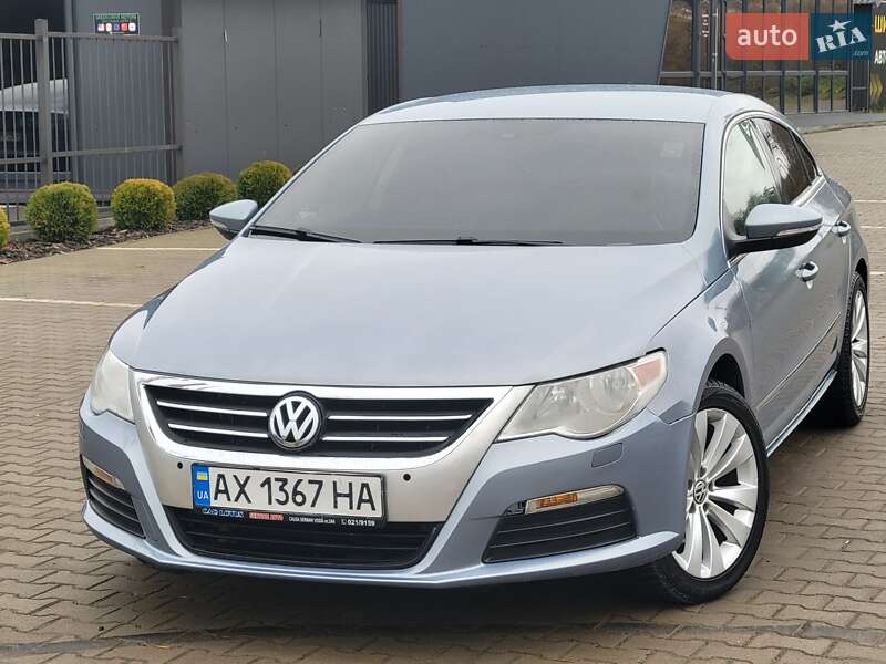 Купе Volkswagen CC / Passat CC 2011 в Дублянах