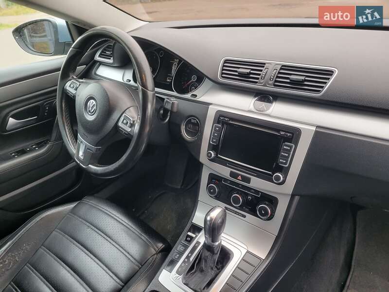 Купе Volkswagen CC / Passat CC 2011 в Дублянах