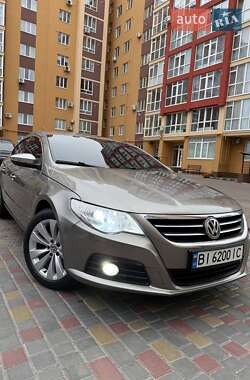 Купе Volkswagen CC / Passat CC 2009 в Кременчуці