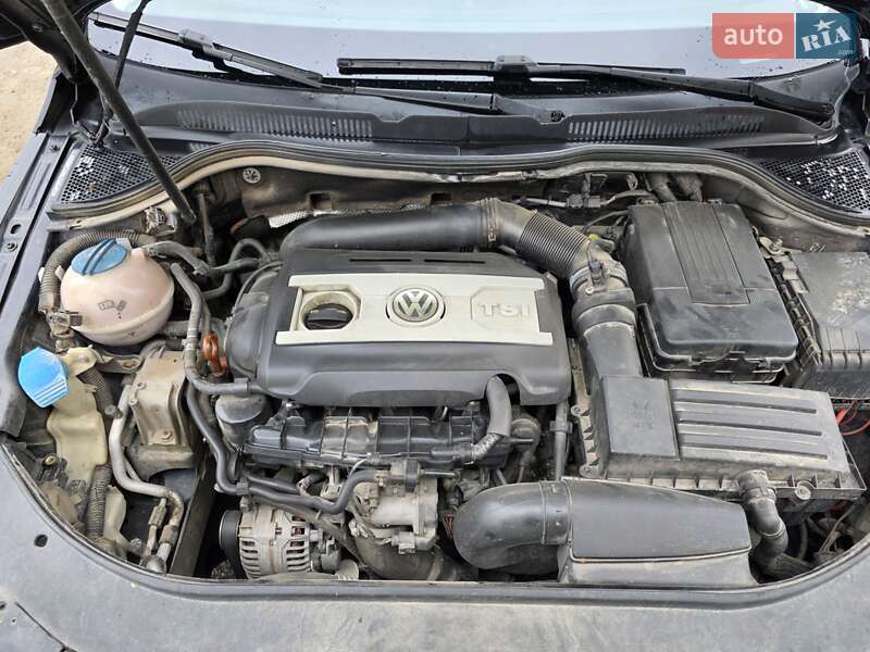 Купе Volkswagen CC / Passat CC 2011 в Львові фото 26 Купе Volkswagen CC / Passat CC 2011 в Львові