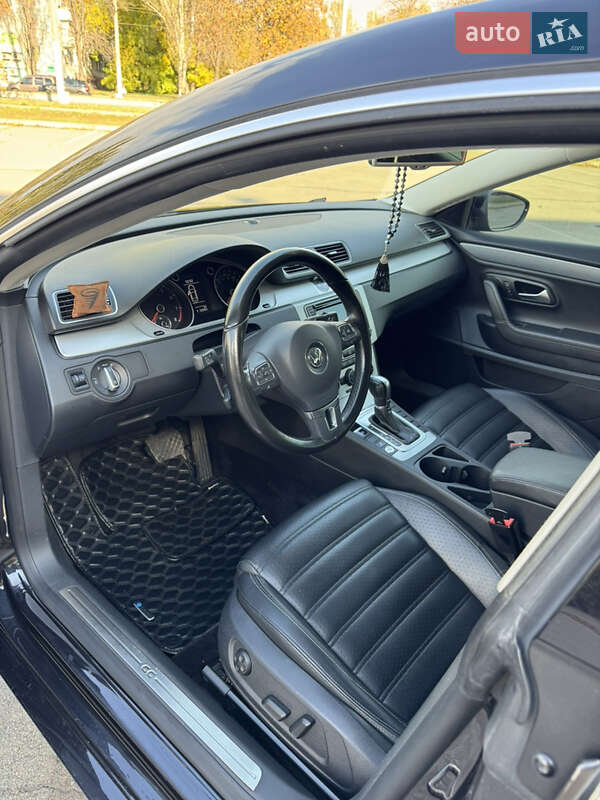 Купе Volkswagen CC / Passat CC 2016 в Запорожье