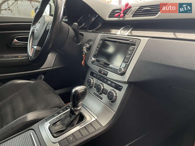 Купе Volkswagen CC / Passat CC 2012 в Дніпрі фото 29 Купе Volkswagen CC / Passat CC 2012 в Дніпрі