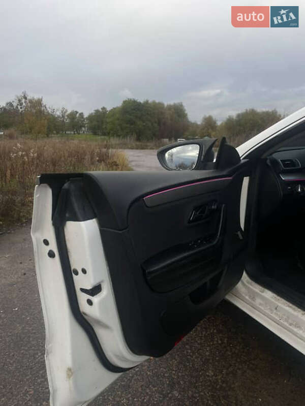 Купе Volkswagen CC / Passat CC 2011 в Сарнах