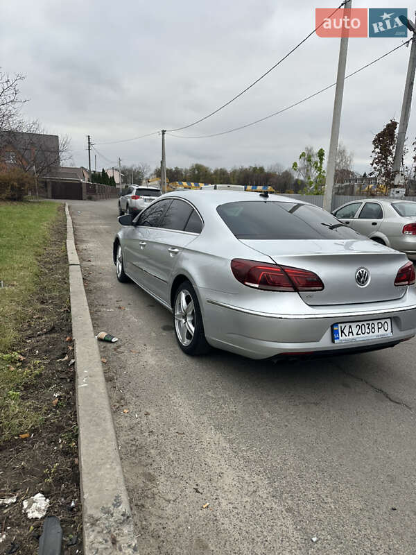 Купе Volkswagen CC / Passat CC 2012 в Києві