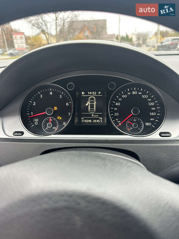 Купе Volkswagen CC / Passat CC 2012 в Києві