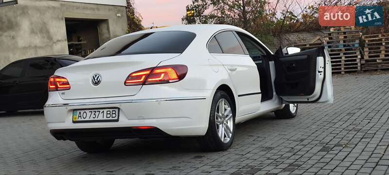 Купе Volkswagen CC / Passat CC 2012 в Мукачево