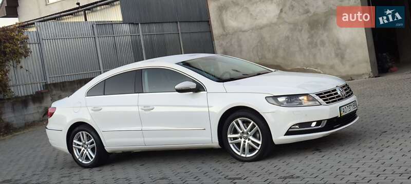Купе Volkswagen CC / Passat CC 2012 в Мукачево