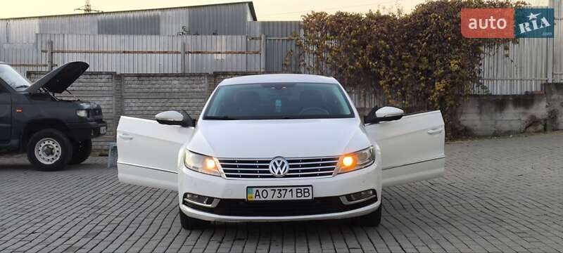 Купе Volkswagen CC / Passat CC 2012 в Мукачево