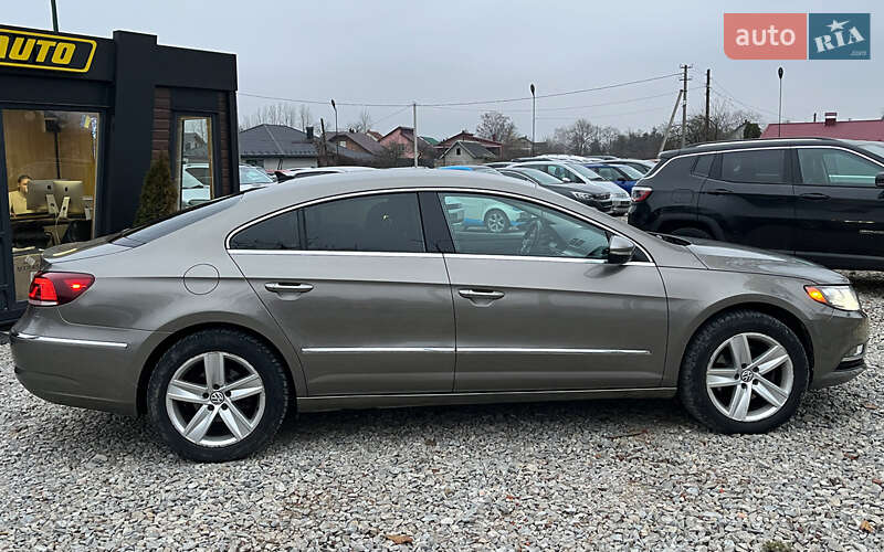 Купе Volkswagen CC / Passat CC 2013 в Коломиї