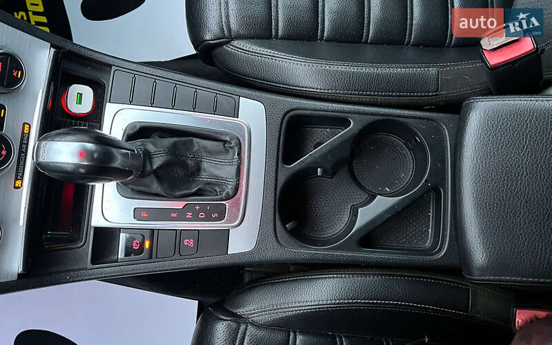 Купе Volkswagen CC / Passat CC 2013 в Коломиї