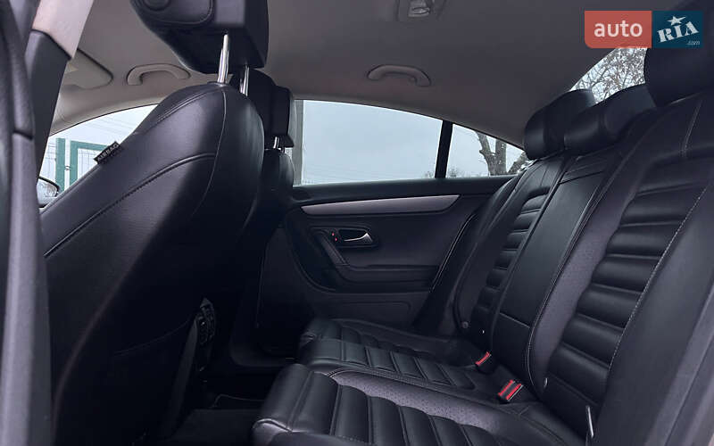 Купе Volkswagen CC / Passat CC 2013 в Коломиї