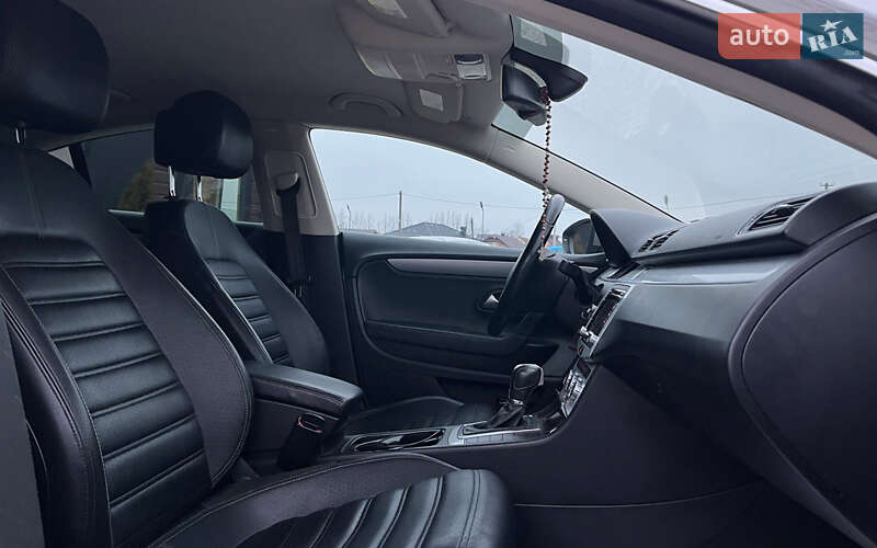 Купе Volkswagen CC / Passat CC 2013 в Коломиї