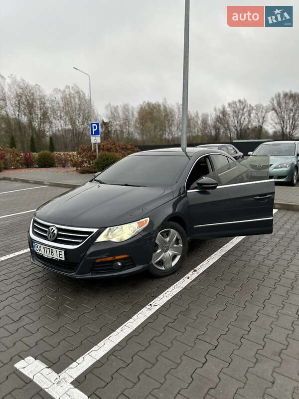 Купе Volkswagen CC / Passat CC 2012 в Хмельницькому